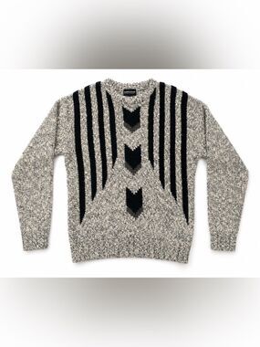 Expressions Black & Gray Geometric Chevron Crewneck Sweater